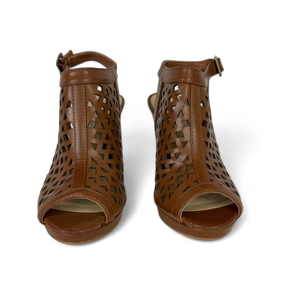 CL BY LAUNDRY Womens Ankle Buckle Sandal Size 7.5M Brown Faux Leather Perforated